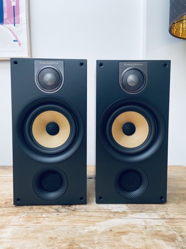 Bowers wilkins w - &, b&w
