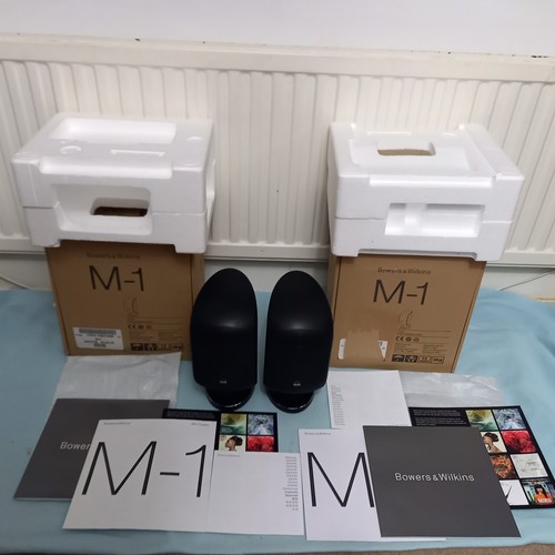 Boxed pair 100w black m1 - b&w,
