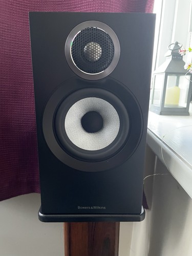 Bowers and wilkins 607 - and,